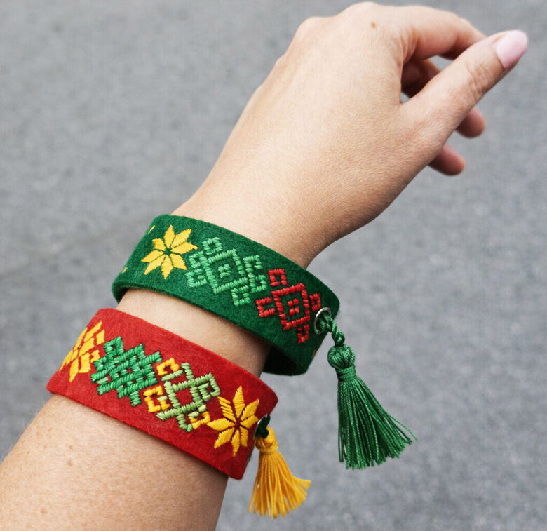 Lietuviškos dovanos, suvenyrai ir patriotinė atributika